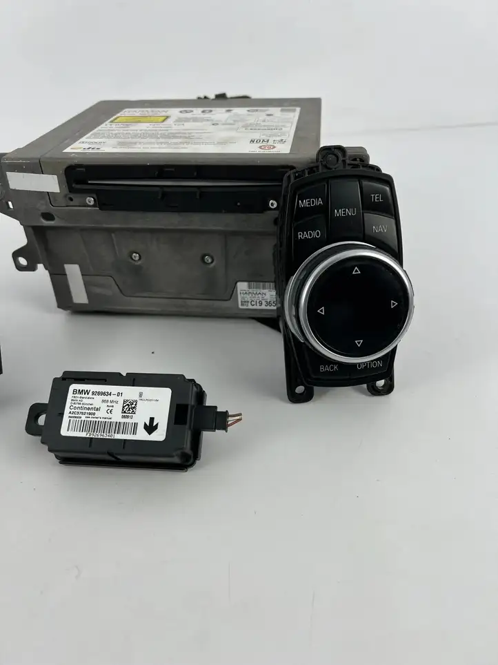 BMW 1 F20 F21 (2011 - 2019) 9365764 Магнитола / мультимедийная система — фото 9