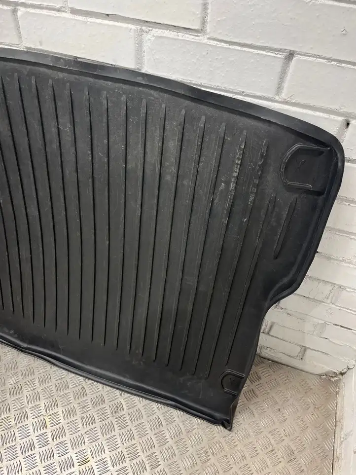Audi Q5 SQ5 (2012 - 2017) 8R0061180 Резиновый коврик багажника — фото 3