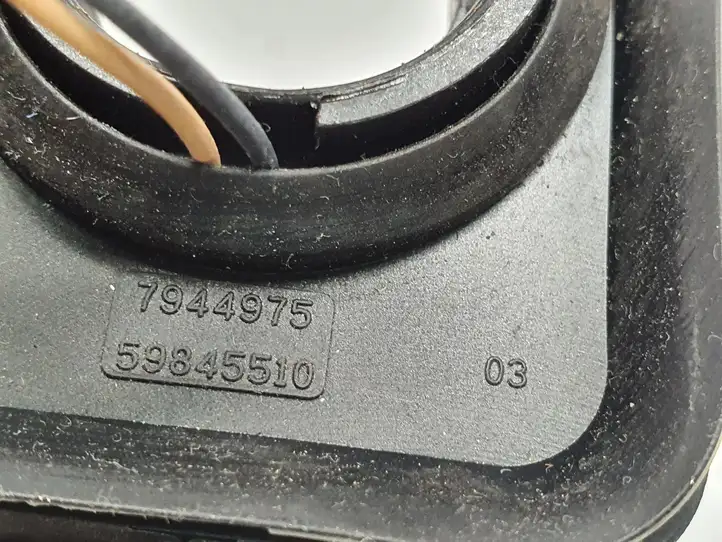 BMW 5 G30 G31 (2016 - ) 7944975 Выдвижная ручка стекла багажника — фото 3