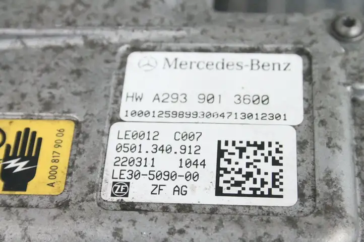 Mercedes-Benz EQC (2018 - ) A2933408400 Электродвигатель автомобиля — фото 10