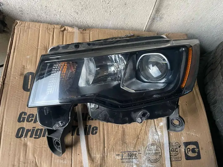 Jeep Grand Cherokee (2010 - 2021) 3331199l Бачок тормозной жидкости — фото 1