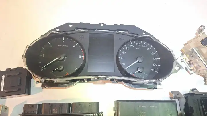 Nissan Qashqai (2017 - 2020) 23710HV90A Блок управления двигателем (ЭБУ) — фото 17