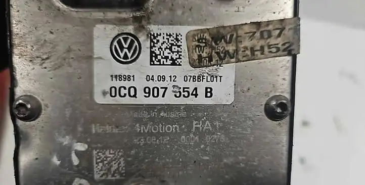 Volkswagen Golf VII (2013 - 2019) 0CQ907554B Блок управления задним мостом — фото 2