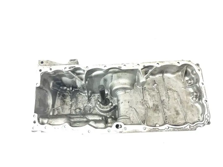 BMW X6 E71 (2008 - 2014) 8573880 Картер двигателя — фото 3