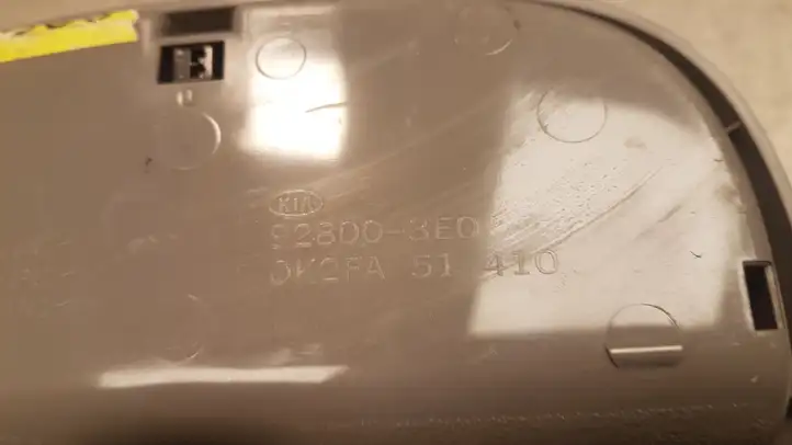 Kia Sorento (2002 - 2006) 928003E0 Передняя подсветка — фото 2