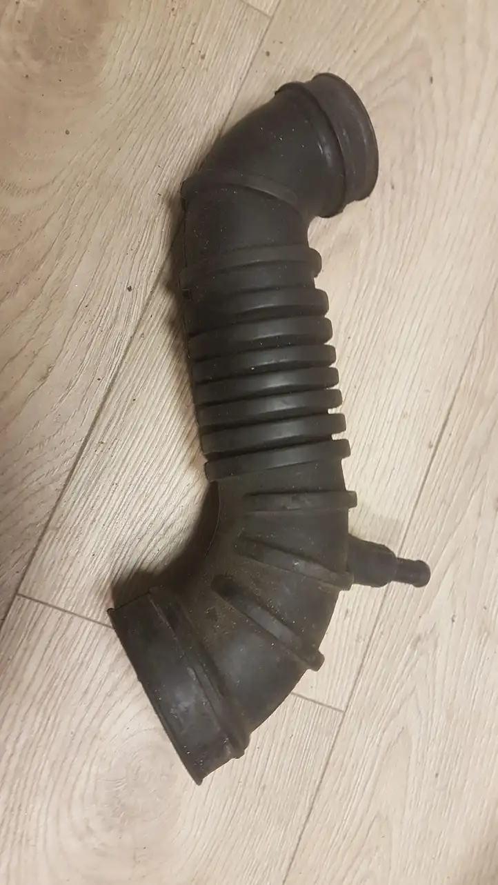 Mitsubishi Pajero (1999 - 2003) Трубки интеркулера / Шланги интеркулера — фото 1