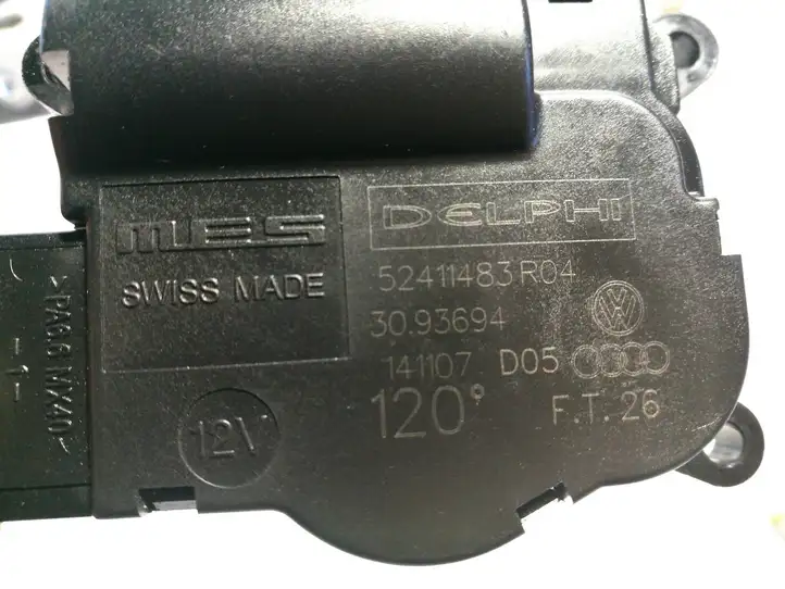 Audi Q7 4L (2005 - 2009) 52411483R04 Двигатель задвижки потока воздуха — фото 3
