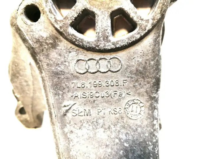 Audi Q7 4L (2009 - 2015) 7L8199308F Кронштейн двигателя — фото 5