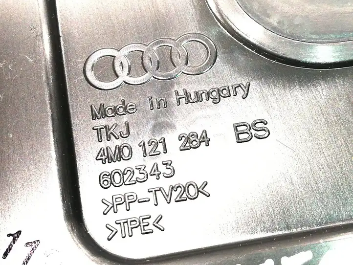 Audi Q7 4M (2015 - ) 4M0121284Bs Дефлектор воздуха — фото 2