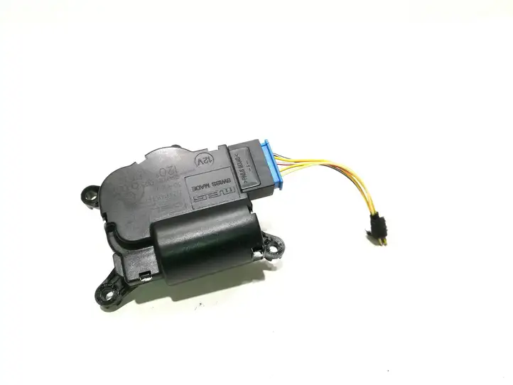 Audi Q7 4L (2005 - 2009) 52411483R04 Двигатель задвижки потока воздуха — фото 1