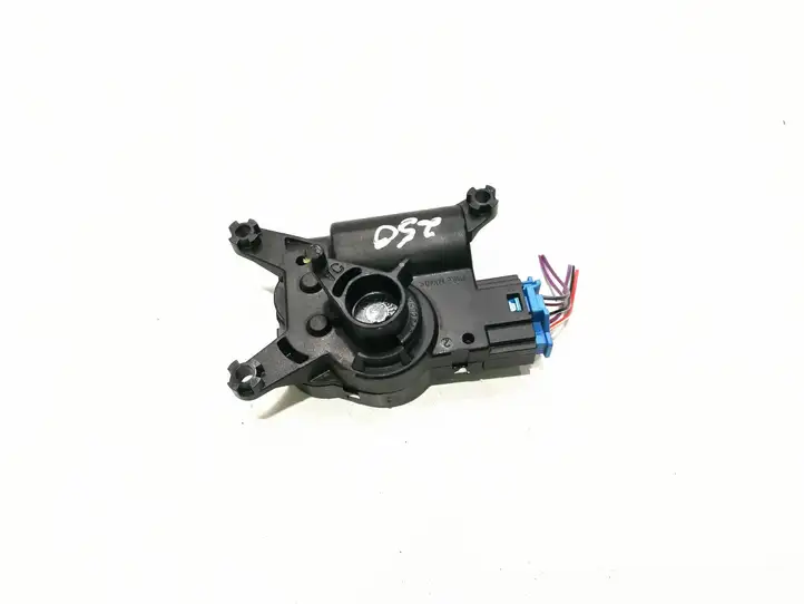 Audi Q7 4L (2005 - 2009) 52411483R04 Двигатель задвижки потока воздуха — фото 3