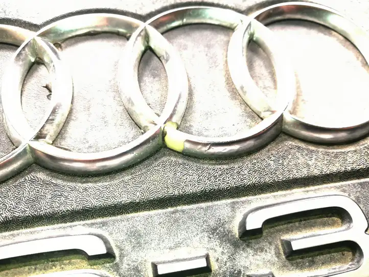 Audi Q7 4L (2005 - 2009) 4L0103925 Крышка двигателя декоративная — фото 4