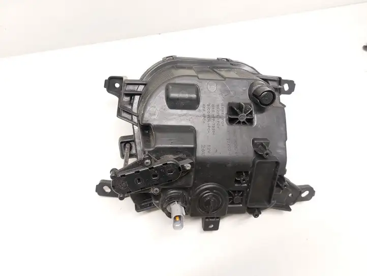 Kia Sportage (2018 - 2021) 92202F1600 Передняя противотуманная фара — фото 3