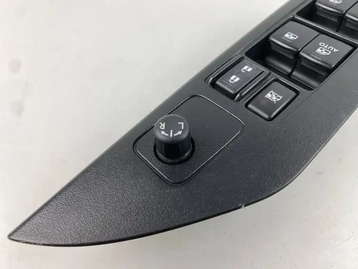 Subaru Forester SJ (2013 - 2018) 83071SG010 Блок кнопок стеклоподъемников — фото 14