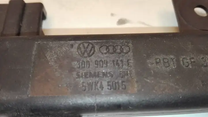 Audi A8 S8 D3 4E (2002 - 2005) 3D0909141E Антенна бесключевого доступа — фото 3