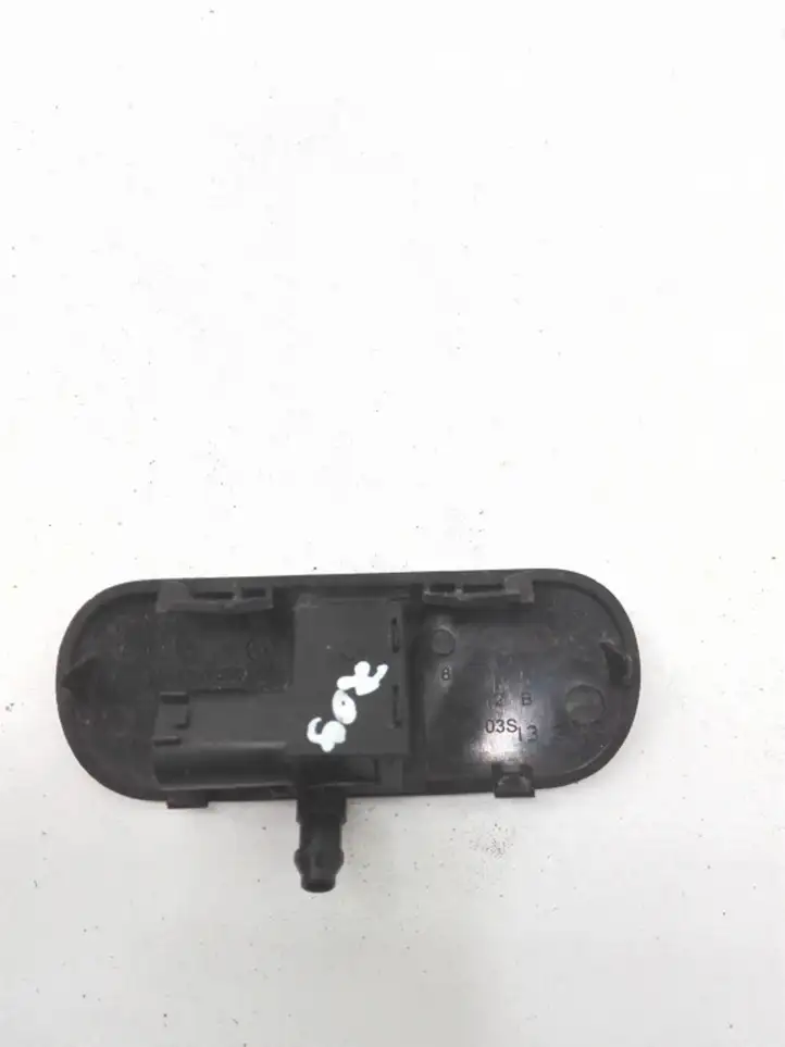 Audi Q3 8U (2011 - 2014) 8U0955987A Форсунка омывателя лобового стекла — фото 4