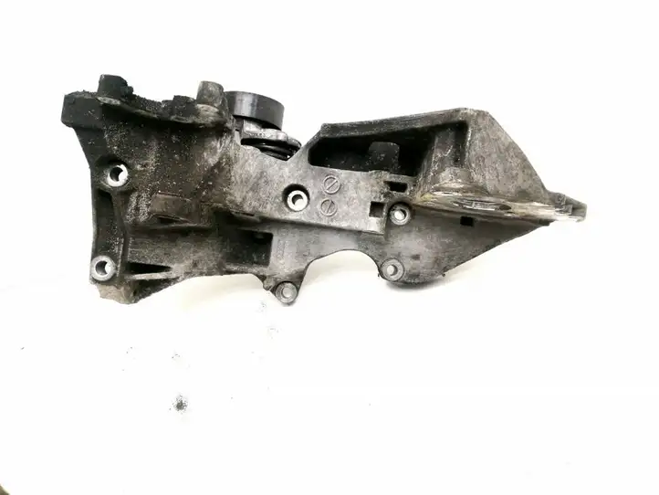 Audi A6 S6 C6 4F (2008 - 2011) 03L903143H Кронштейн генератора — фото 1