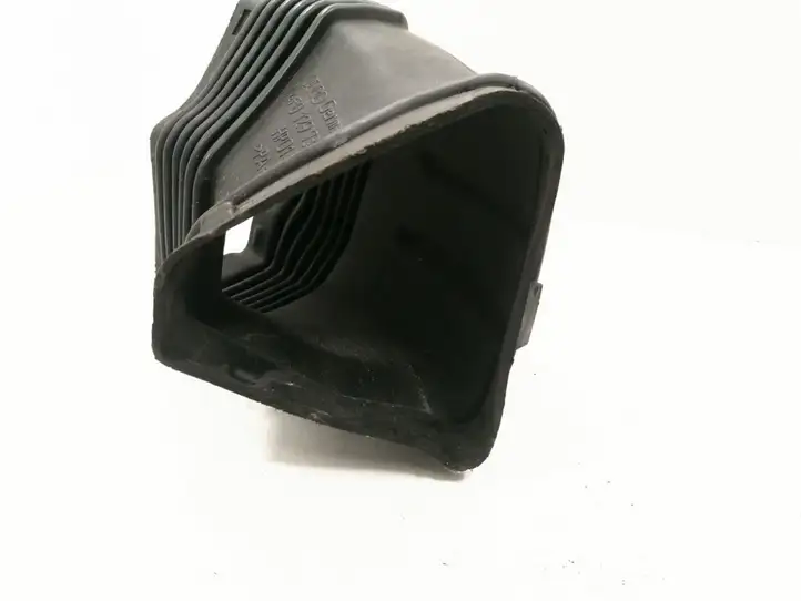 Audi A6 S6 C6 4F (2004 - 2008) 4F0129739B Детали воздухозаборника — фото 4