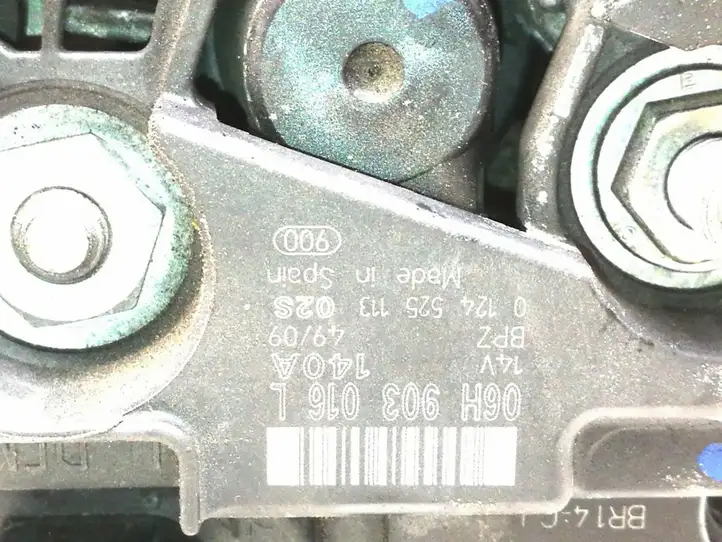 Audi A5 8T 8F (2007 - 2011) 06H903016L Генератор — фото 4