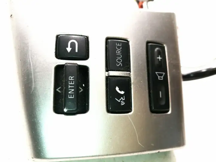 Nissan Navara D40 (2004 - 2015) 1918B Кнопки на рулевом колесе — фото 4