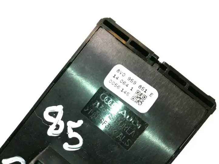 Audi A3/S3 8V (2012 - 2016) 8V0959851E Кнопка стеклоподъемников — фото 3