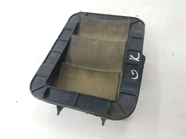 Toyota Corolla Verso AR10 (2004 - 2009) 629400F010 Вентиляционная решетка кузова — фото 4