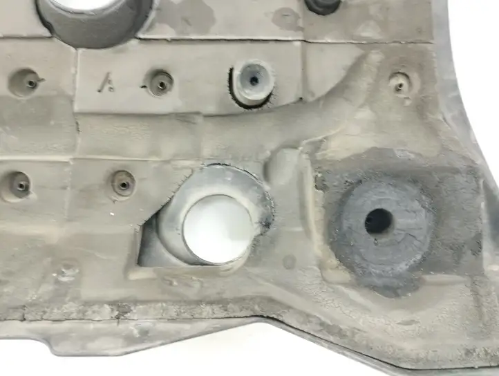 Toyota Avensis T250 (2006 - 2009) Крышка двигателя декоративная — фото 6