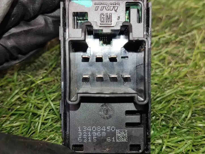 Buick Encore I (2012 - 2019) 13408450 Кнопка стеклоподъемников — фото 3