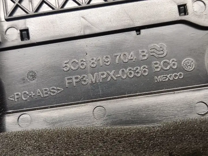 Volkswagen Jetta VI (2011 - 2018) 5C6819704B Боковой воздушный дефлектор — фото 4