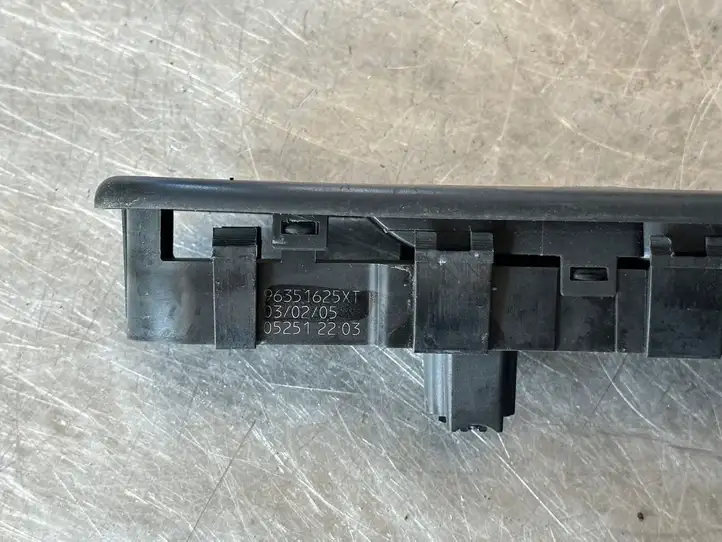 Peugeot 307 (2005 - 2008) 96351625XT Блок кнопок стеклоподъемников — фото 3
