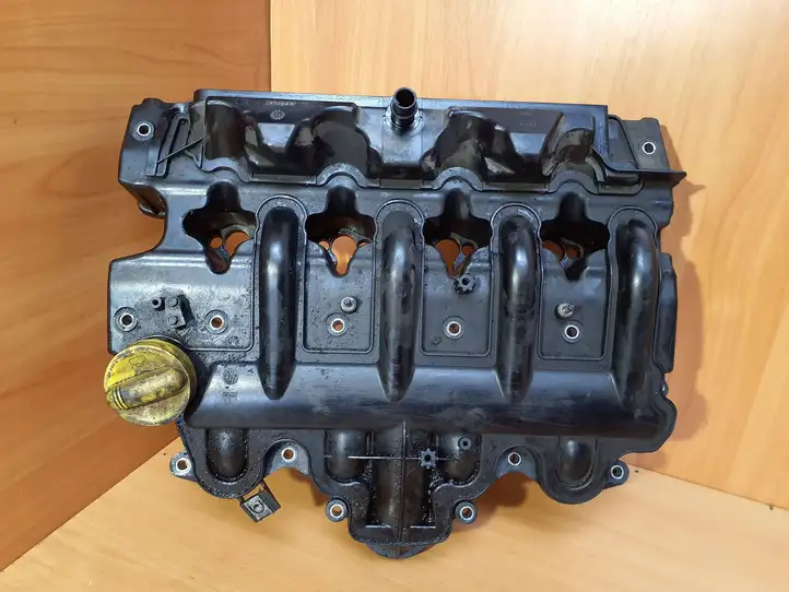 Renault Espace - Grand espace IV (2004 - 2014) 8200714033 Крышка головки блока цилиндров — фото 1