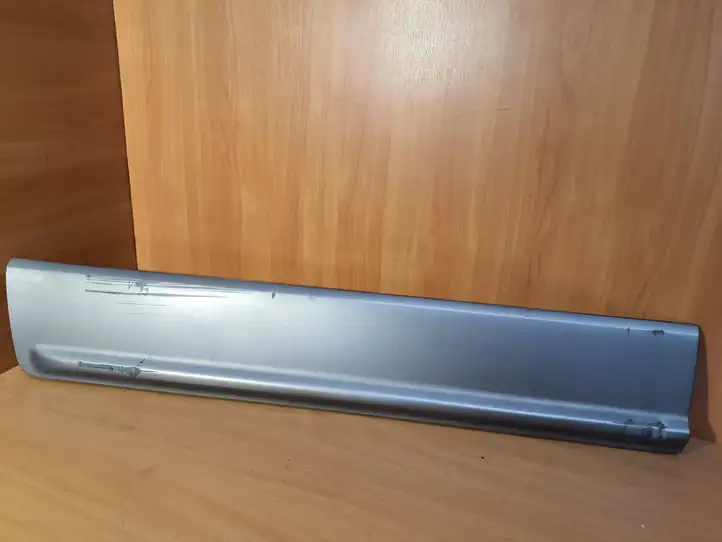 Hyundai H-1, Starex, Satellite (2007 - 2013) 877844H000 Молдинги раздвижных дверей — фото 1
