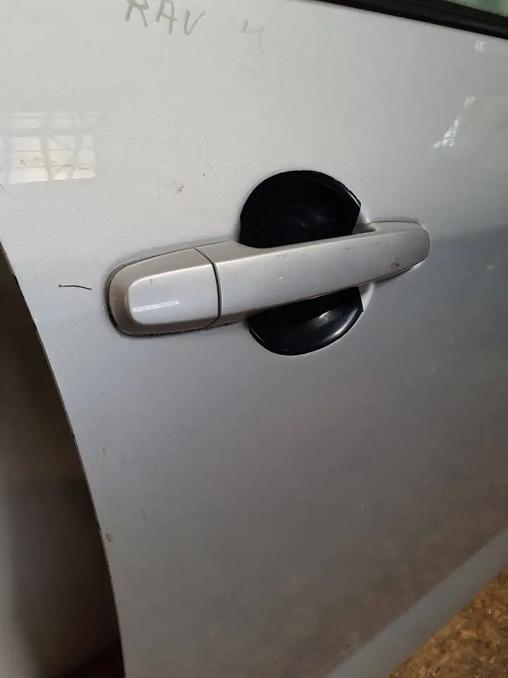 Toyota RAV 4 (XA30) (2006 - 2016) Дверь — фото 8