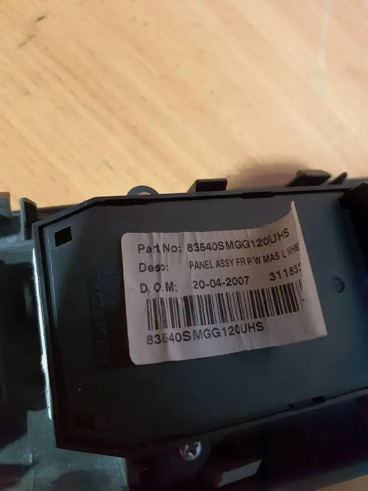 Honda Civic (2006 - 2011) 83540SMGG120 Блок кнопок стеклоподъемников — фото 4