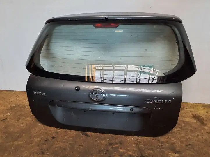 Toyota Corolla Verso E121 (2004 - 2007) Крышка багажника — фото 1