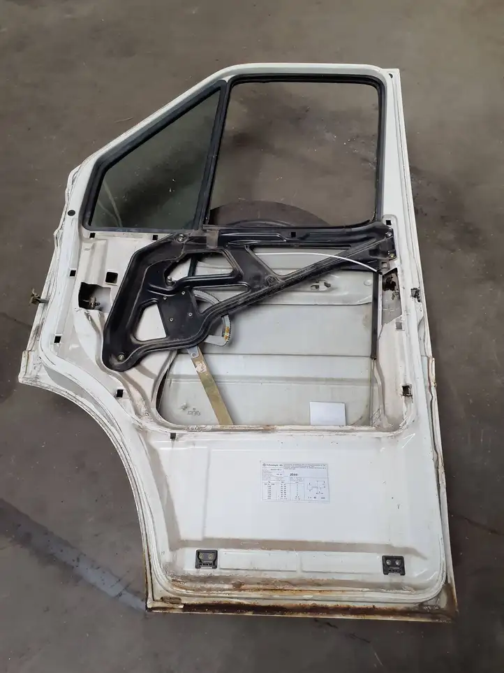 Volkswagen II LT (1996 - 2007) Дверь — фото 6