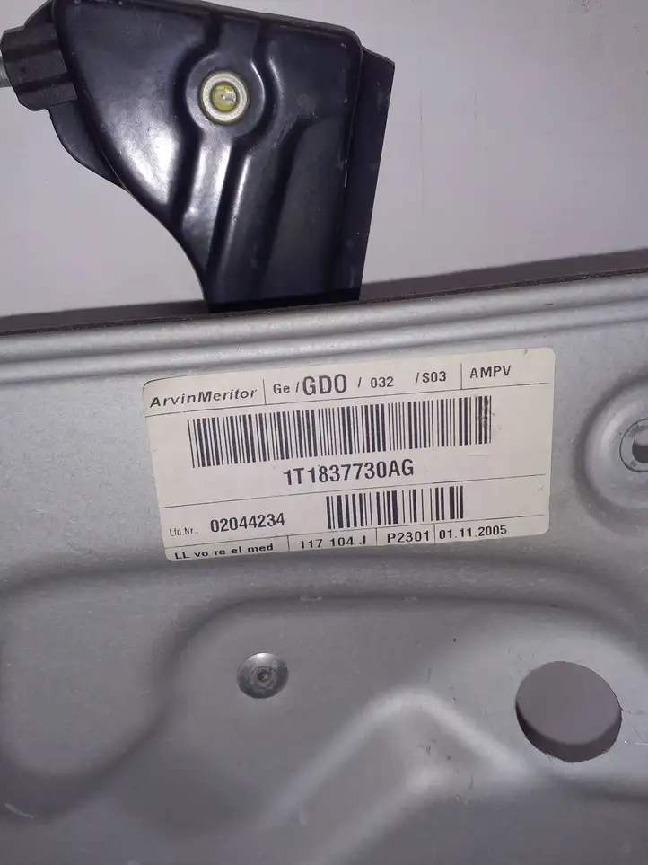 Volkswagen Touran I (2003 - 2010) 1T1837730AG Электростеклоподъемник передний (комплект) — фото 4