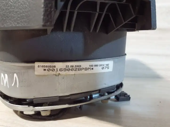 Volkswagen PASSAT B6 (2005 - 2010) 1K0880201C Подушка безопасности руля — фото 3