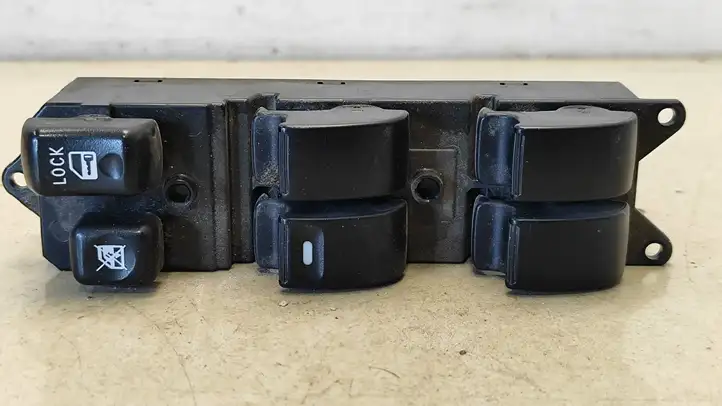 Citroen C-Crosser (2007 - 2013) 8608A060 Кнопка стеклоподъемников — фото 1
