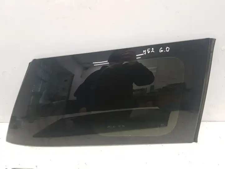 Mazda 5 (2010 - 2016) 43R005834 Заднее боковое стекло — фото 1
