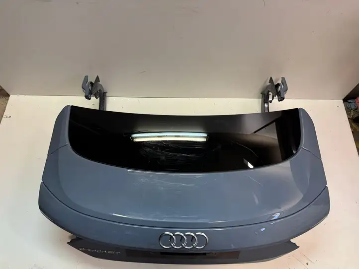 Audi E-tron GT (2020 - ) 4J3827025B Крышка багажника — фото 14
