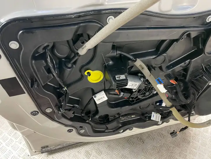 Chrysler Pacifica (2016 - ) Дверь — фото 6