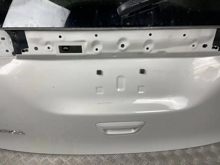 Chrysler Pacifica (2016 - ) Крышка багажника — фото 13