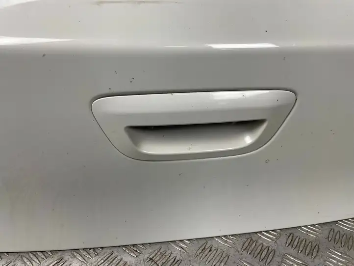 Chrysler Pacifica (2016 - ) Крышка багажника — фото 18