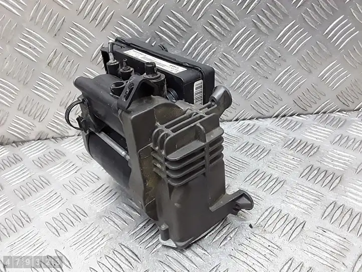 Citroen C4 I Picasso (2006 - 2013) 968202298000 Блок клапанов пневмоподвески — фото 3