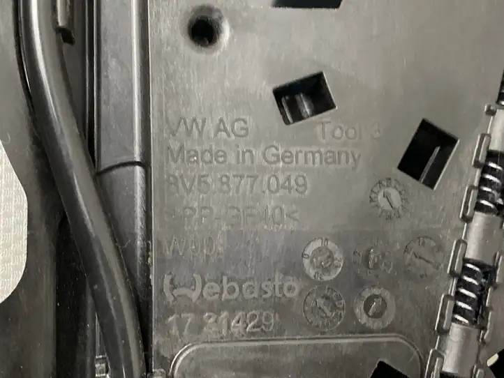 Audi A3/S3 8V (2012 - 2016) 8V5877049 Рама раздвижной крыши — фото 10