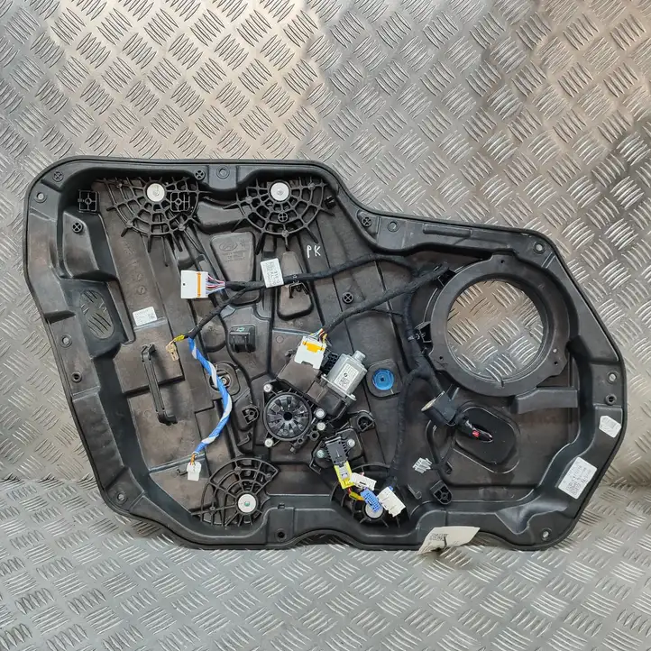 Hyundai IONIQ 6 (2022 - ) 82471HKCE02 Стеклоподъемник передней двери — фото 1