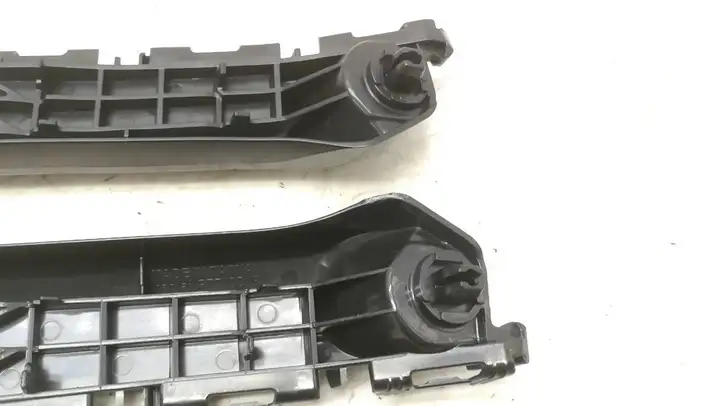 Toyota Yaris (2012 - 2014) TY052155AL Кронштейн переднего бампера — фото 10
