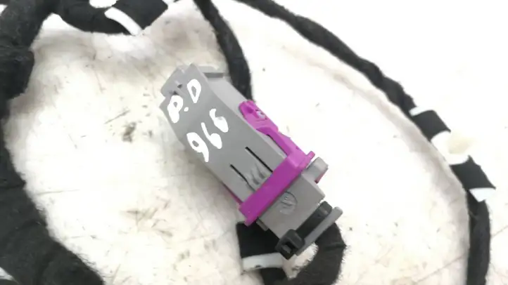 Audi A3/S3 8P (2004 - 2008) 8P3971036A Проводка передней двери — фото 6
