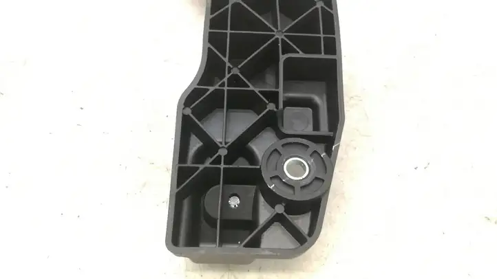 Kia Sportage (2016 - 2018) 32728D7000 Кронштейн педали акселератора — фото 2